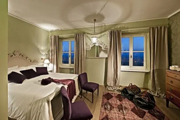 Superior Tek Büyük Yataklı Oda