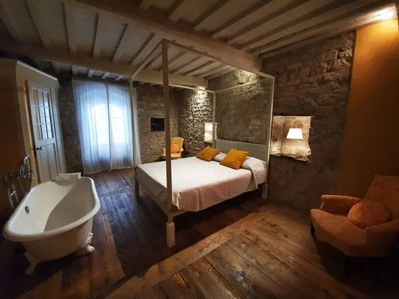 Superior Tek Büyük veya İki Ayrı Yataklı Oda