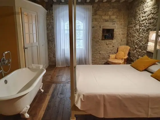 Superior Tek Büyük veya İki Ayrı Yataklı Oda