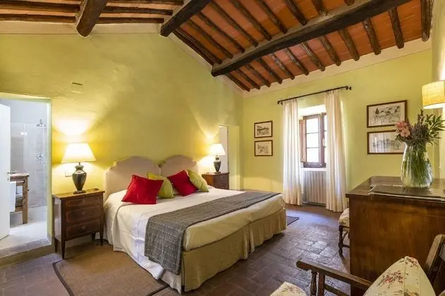 Üç Kişilik Oda, 2 Yatak Odası