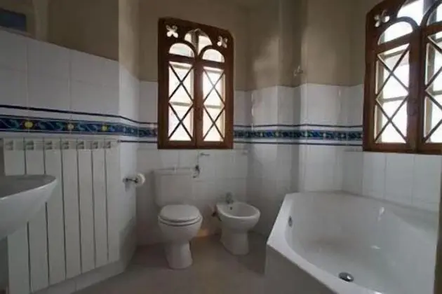 Traditional Süit