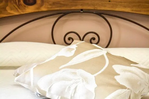 Deluxe Dört Kişilik Oda, Birden Çok Yatak, Kısmi Deniz Manzaralı