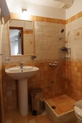 Deluxe Tek Büyük Yataklı Oda, Şömine