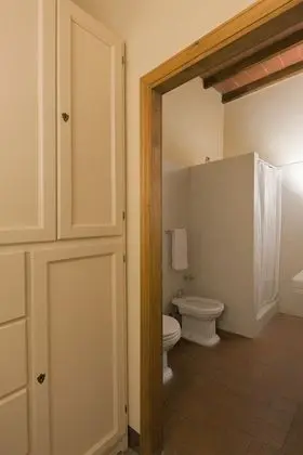 Tek Büyük Yataklı Oda, Ek Bina