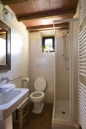 Tek Büyük Yataklı Oda, Ek Bina