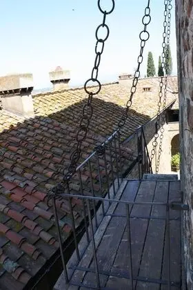 Tek Büyük veya İki Ayrı Yataklı Oda (Tower - I floor)