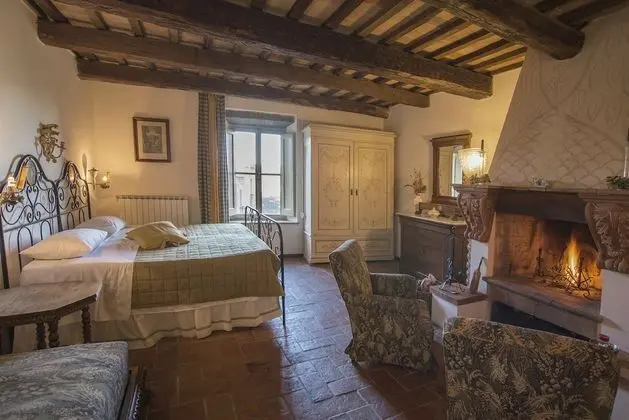 Tek Büyük veya İki Ayrı Yataklı Oda (Caciaia)