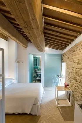 Deluxe Tek Büyük Yataklı Oda (Chimera)