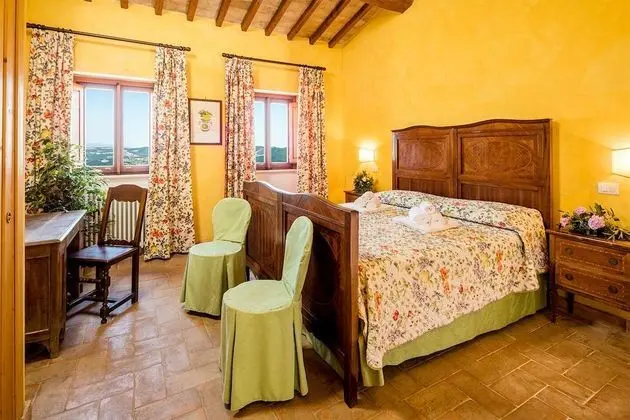 Classic Tek Büyük veya İki Ayrı Yataklı Oda