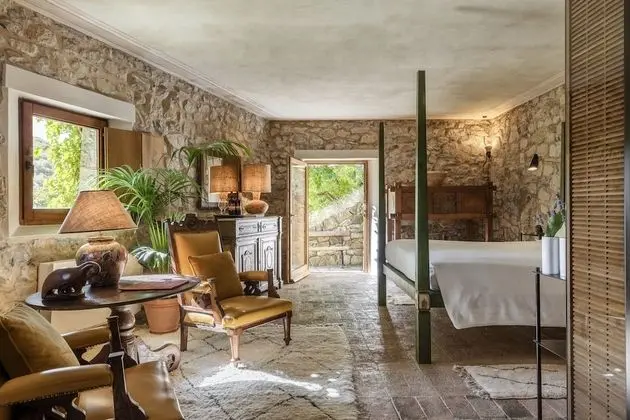 Deluxe Oda (La Grotta)