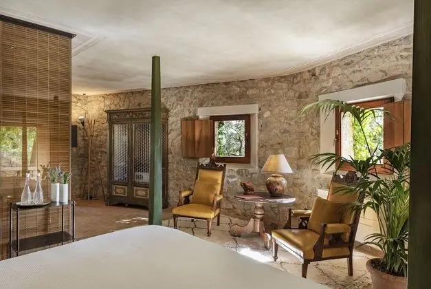 Deluxe Oda (La Grotta)