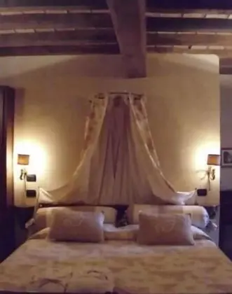 Classic Tek Büyük Yataklı Oda