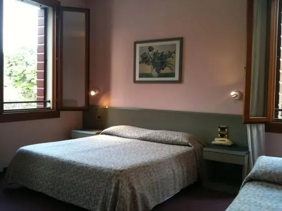 Tek Büyük veya İki Ayrı Yataklı Oda