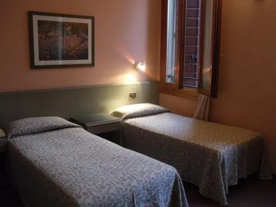 Tek Büyük veya İki Ayrı Yataklı Oda