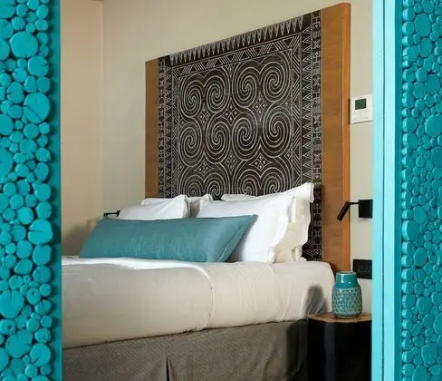 Aquamarine Suite with Outdoor Heated Plunge Pool & Hydromassage - Sea View