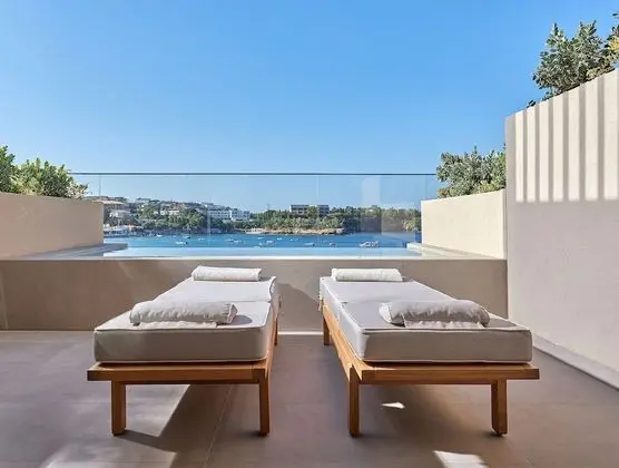 Aquamarine Suite with Outdoor Heated Plunge Pool & Hydromassage - Sea View