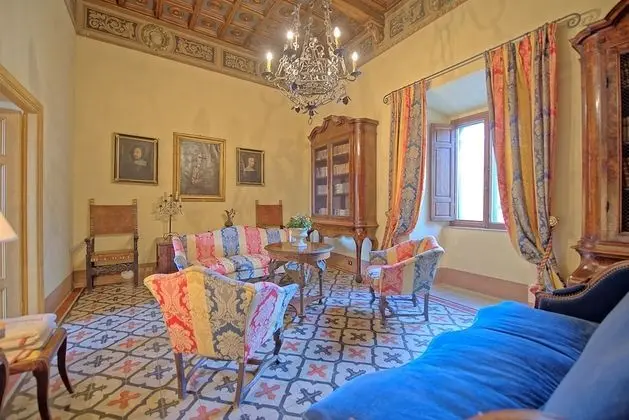 Panoramic Apart Daire, Birden Çok Yatak Odası (Castello Leopoldo)