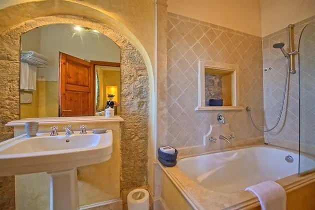 Panoramic Apart Daire, Birden Çok Yatak Odası (Castello Leopoldo)