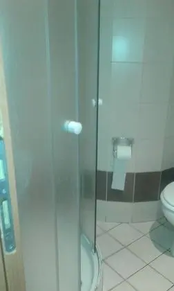 Üç Kişilik Oda, Özel Banyo