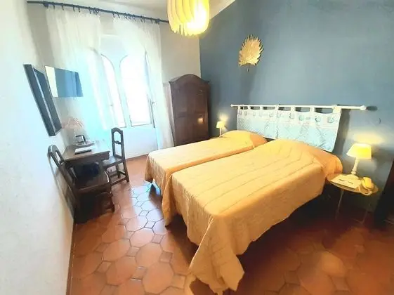 Tek Büyük Yataklı Oda