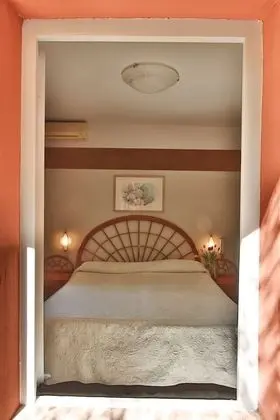 Classic Tek Büyük veya İki Ayrı Yataklı Oda