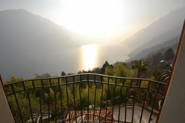 Panoramic Villa, 4 Bedrooms, Lake View, Lakeside