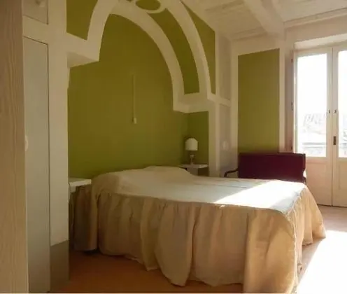 Comfort Tek Büyük Yataklı Oda