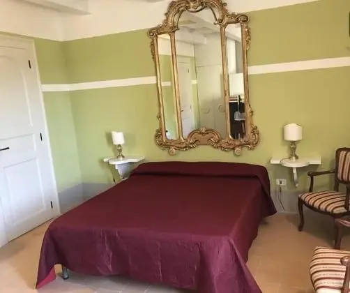 Comfort Tek Büyük Yataklı Oda