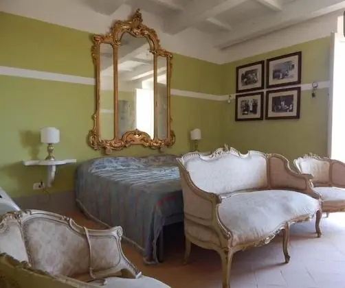 Comfort Tek Büyük Yataklı Oda