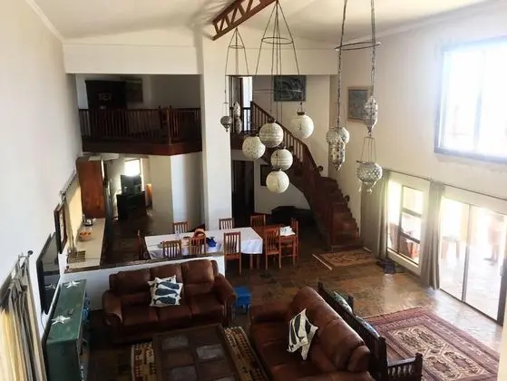 Büyük Yataklı Tek Kişilik Oda