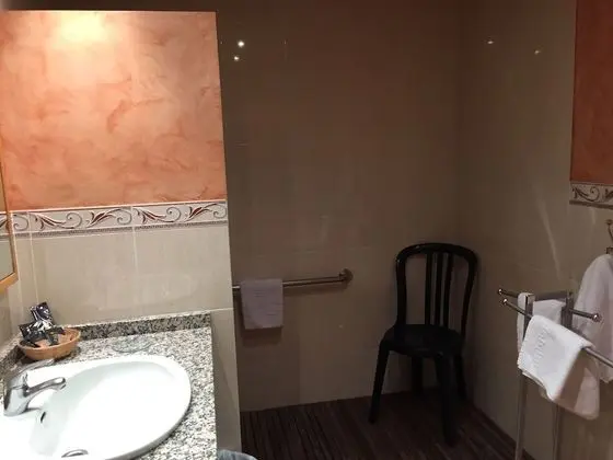 Üç Kişilik Oda, Engellilere Uygun