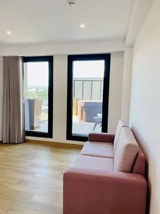 Deluxe Süit, Sıcak Su Küveti