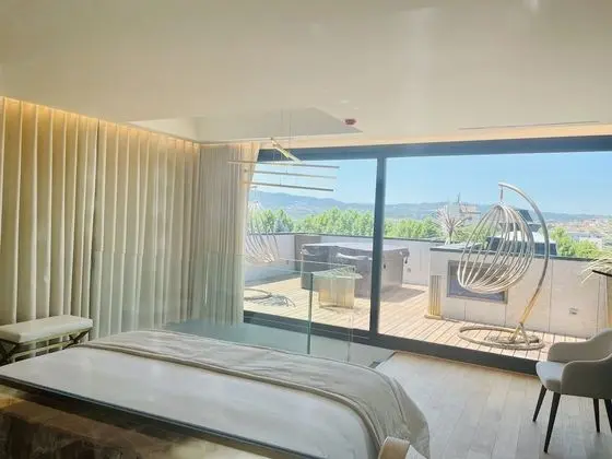 Luxury Tek Büyük Yataklı Oda, 1 En Büyük (King) Boy Yatak, Sıcak Su Küveti, Dağ Manzaralı