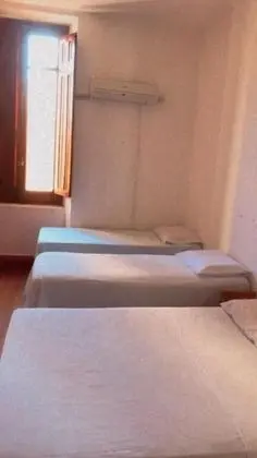 Basic Üç Kişilik Oda