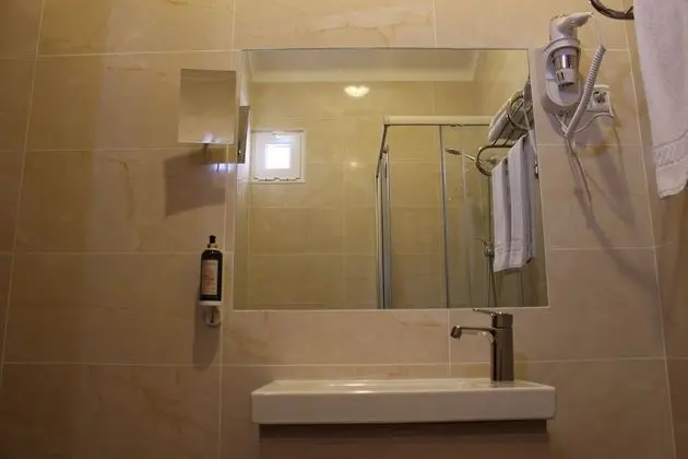 Superior Tek Büyük Yataklı Oda