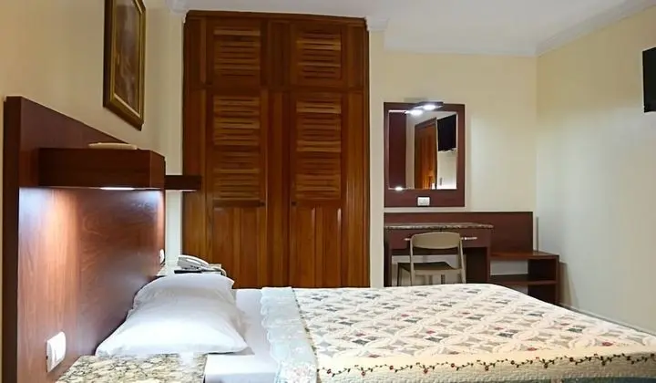 Standard Tek Büyük Yataklı Oda