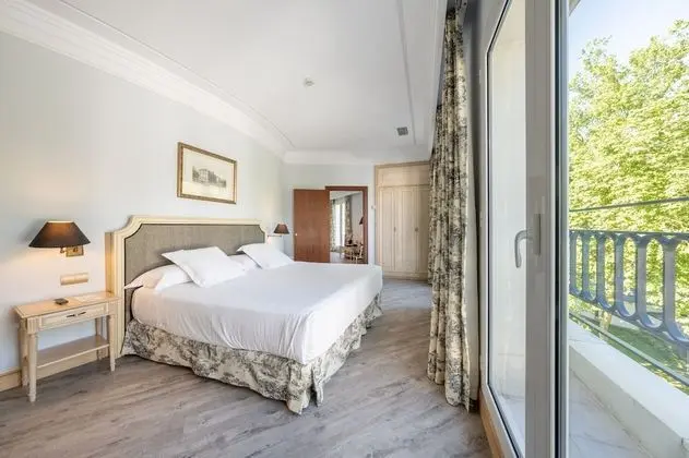 Junior Süit (with Living Room)