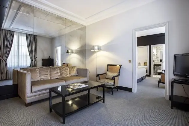 Suite Room (Suite Temptation)