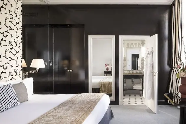 Suite Room (Suite Temptation)