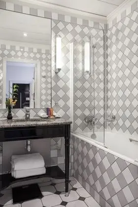 Suite Room (Suite Temptation)