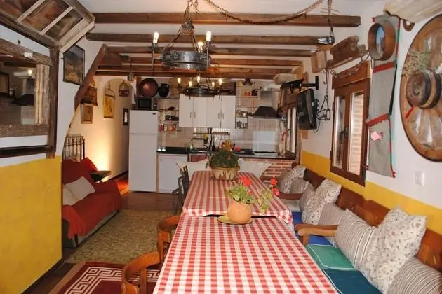 Traditional Ev, Birden Çok Yatak Odası, Dağ Manzaralı