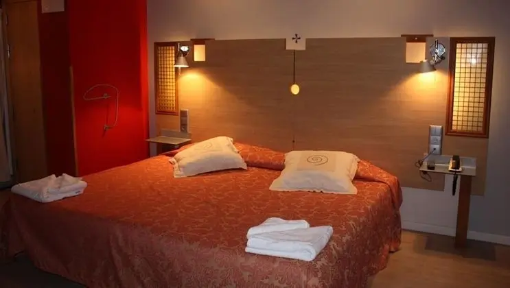 Tek Büyük veya İki Ayrı Yataklı Oda