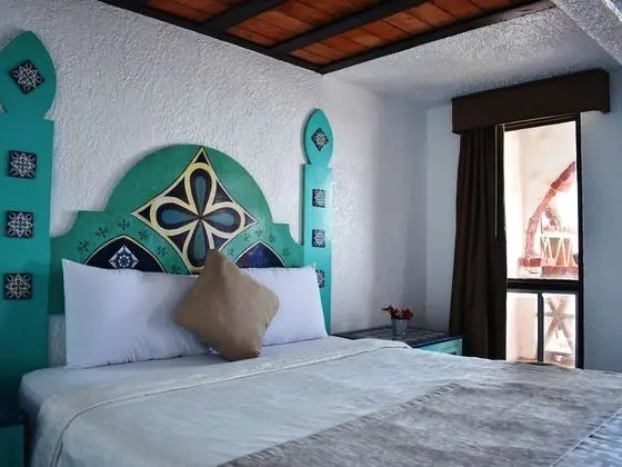 Neo Colonial