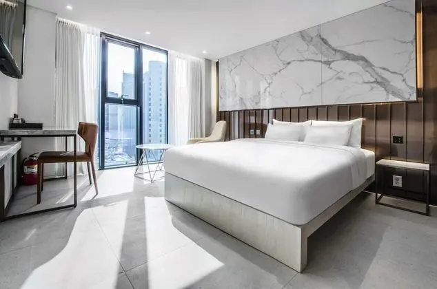 Deluxe Double Room (No Parking)