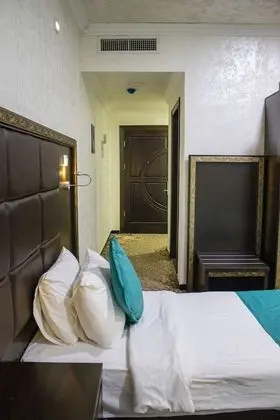 Deluxe Üç Kişilik Oda