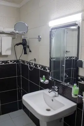 Deluxe Üç Kişilik Oda
