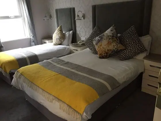 Tek Büyük Yataklı Oda