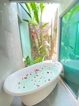 Comfort Villa, 1 Yatak Odası, Havuz Manzaralı