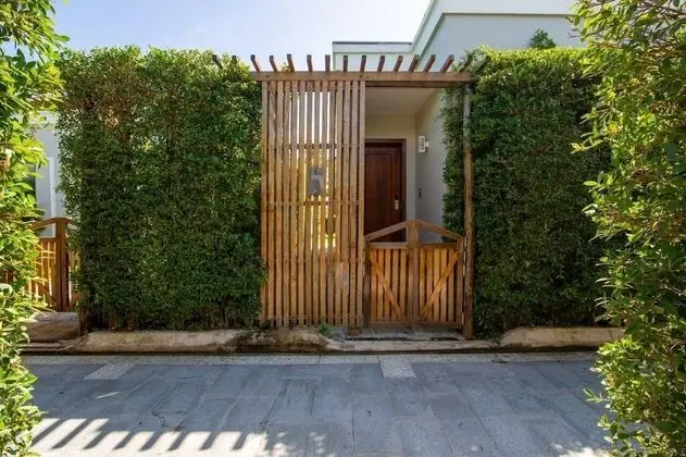 Comfort Villa, 1 Yatak Odası, Havuz Manzaralı