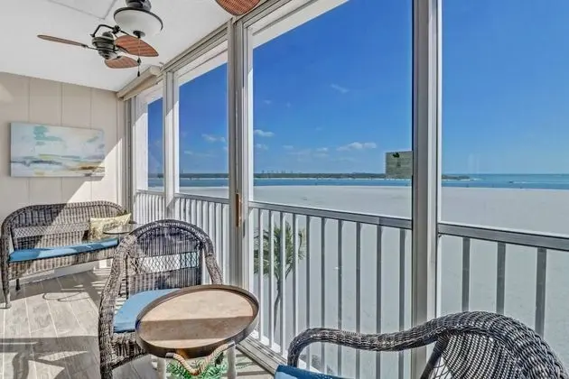 Daire (Castle Beach 402)